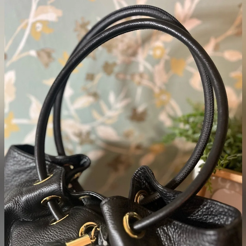 Michael Kors East meet West Black Ring Tote Bag